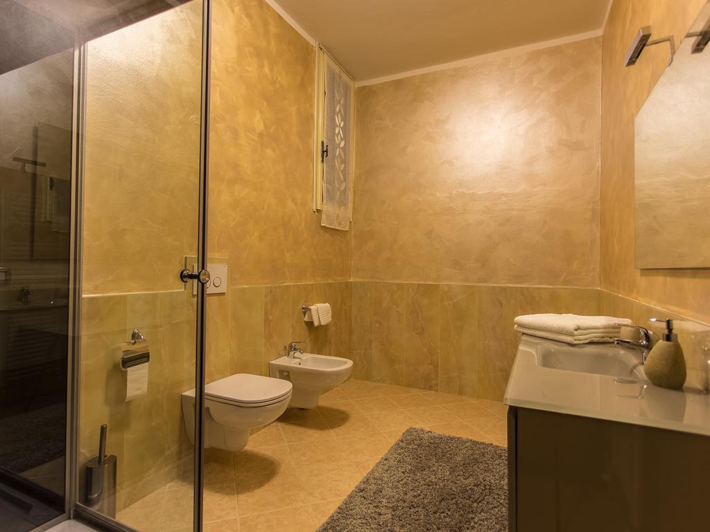 Lm House Apartment Lonato Bilik gambar