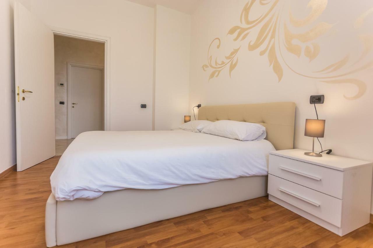 Lm House Apartment Lonato Luaran gambar