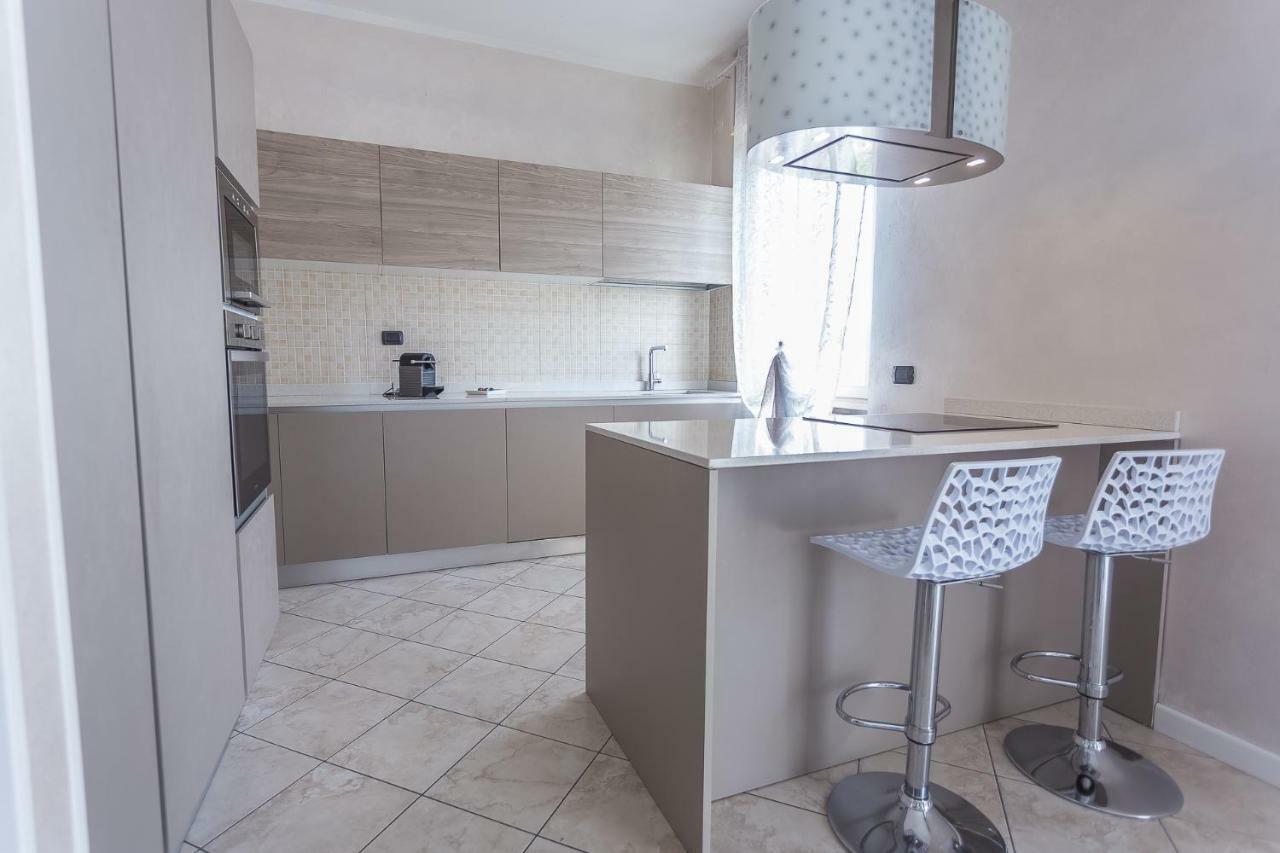 Lm House Apartment Lonato Luaran gambar