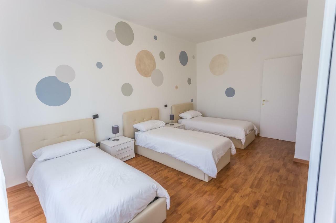 Lm House Apartment Lonato Luaran gambar