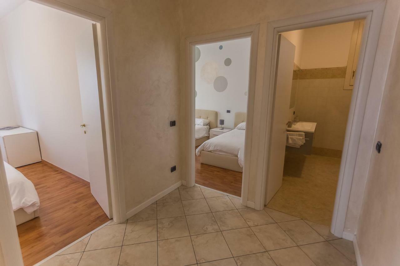 Lm House Apartment Lonato Luaran gambar