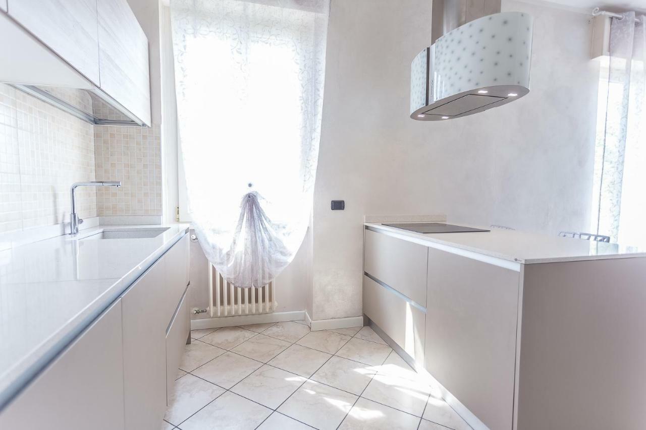 Lm House Apartment Lonato Luaran gambar