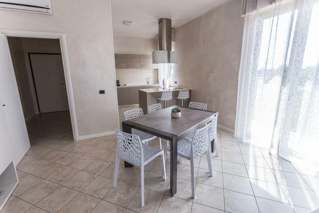 Lm House Apartment Lonato Luaran gambar