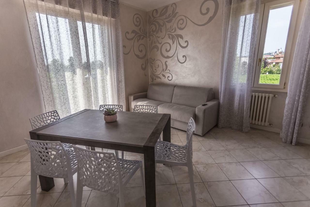 Lm House Apartment Lonato Luaran gambar